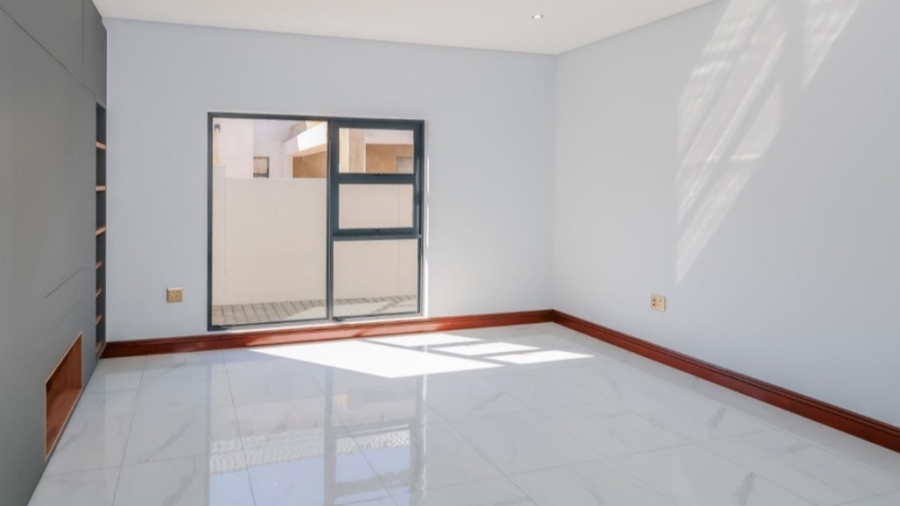 5 Bedroom Property for Sale in Leloko Lifestyle Estate North West